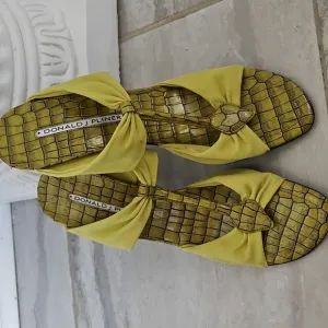 Donald Pliner Women's Lime Green Alligator Slip on Heels  Size 8