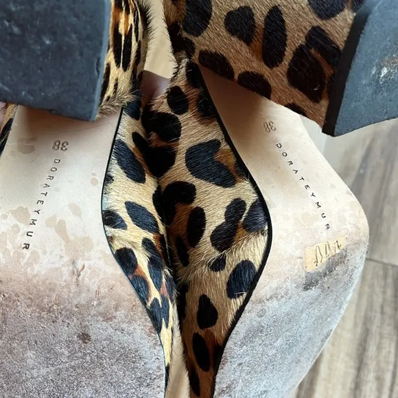 DORATEYMUR Munise Calf Hair Mules In Leopard Print EU 38 (US 8)‎ EUC