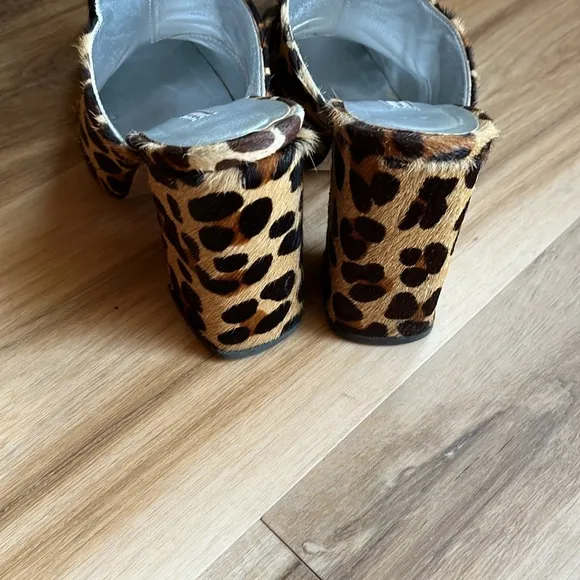 DORATEYMUR Munise Calf Hair Mules In Leopard Print EU 38 (US 8)‎ EUC