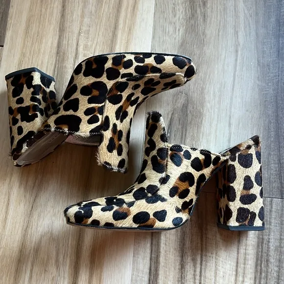 DORATEYMUR Munise Calf Hair Mules In Leopard Print EU 38 (US 8)‎ EUC