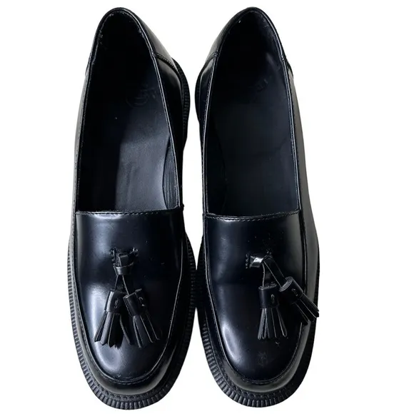 Dr. Doc Martens Favilla Tassel Slip On Loafer. Size 5 FAVILLA WAX SMOOTH