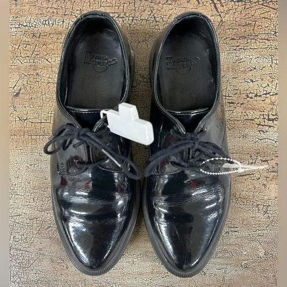 Dr Marten Tanner Leather Oxfords