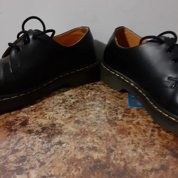 Dr. Martens 1461 3 Eye Leather Oxfords 11838002 BLACK SMOOTH - Men’s Size US 9