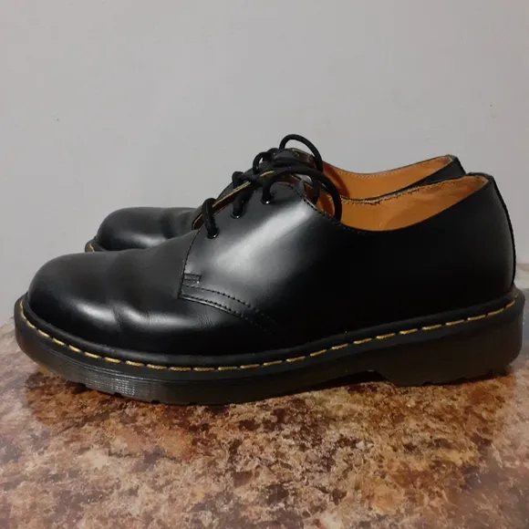 Dr. Martens 1461 3 Eye Leather Oxfords 11838002 BLACK SMOOTH - Men’s Size US 9