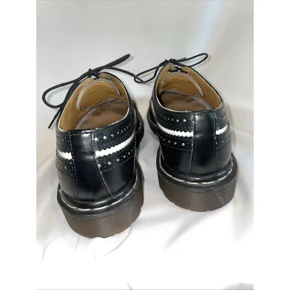 Dr. Martens 3989/59 Bex Wingtip Leather Oxford Brogue Laced Shoes M-8, W-9