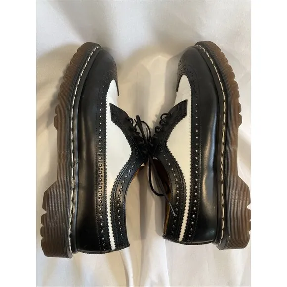 Dr. Martens 3989/59 Bex Wingtip Leather Oxford Brogue Laced Shoes M-8, W-9