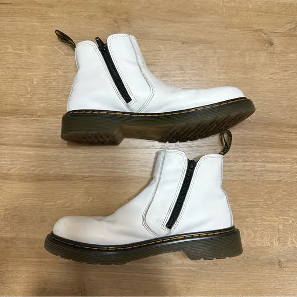 Dr Martens Quad Chelsea 2976J Size 4 White