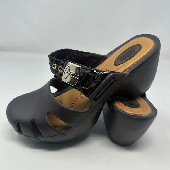 Dr Scholls Women's Brown slip on dance Clogs