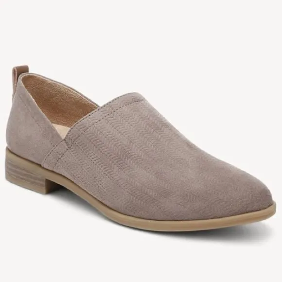 Dr. Scholl’s Women's Ruler Shootie in the Size 9W in Taupe Microfiber