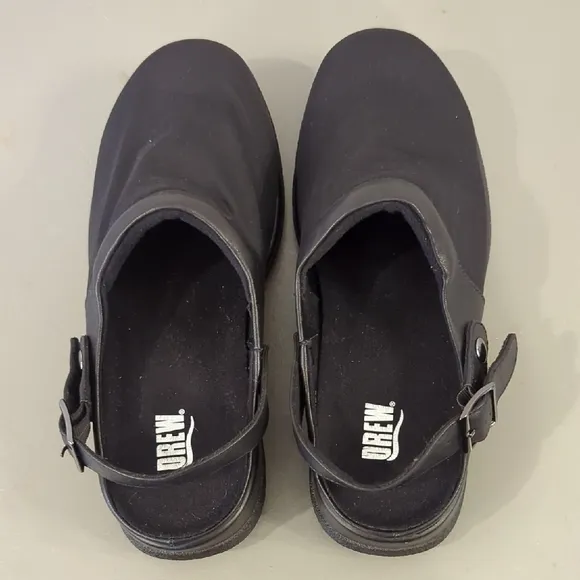 DREW Black Savannah Clogs size 8.5W