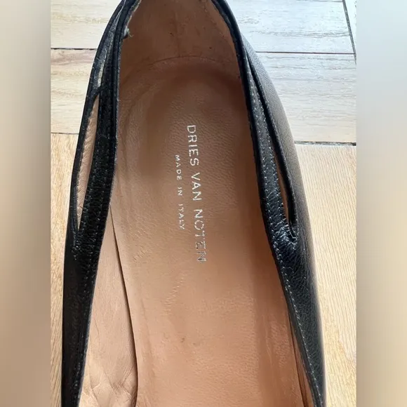 Dries Van Noten black kitten heels. Size 7.5. 1.75” heel. Made in Italy.