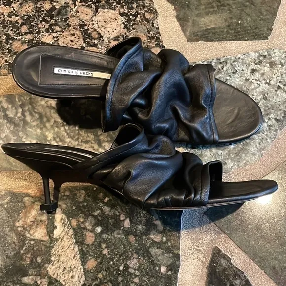 dusica dusica- Black Keba Mule Pumps