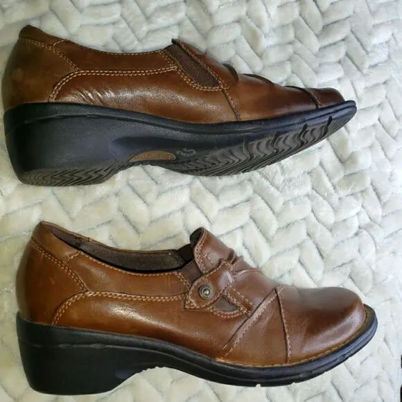 Earth by Earth Origins Round toe slip- ons, Size 8.5,