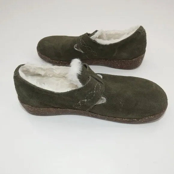 Earth Origins Aurora Jade Faux Fur Classic Olive Suede Clogs Women’s Size 6 1/2