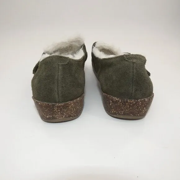 Earth Origins Aurora Jade Faux Fur Classic Olive Suede Clogs Women’s Size 6 1/2