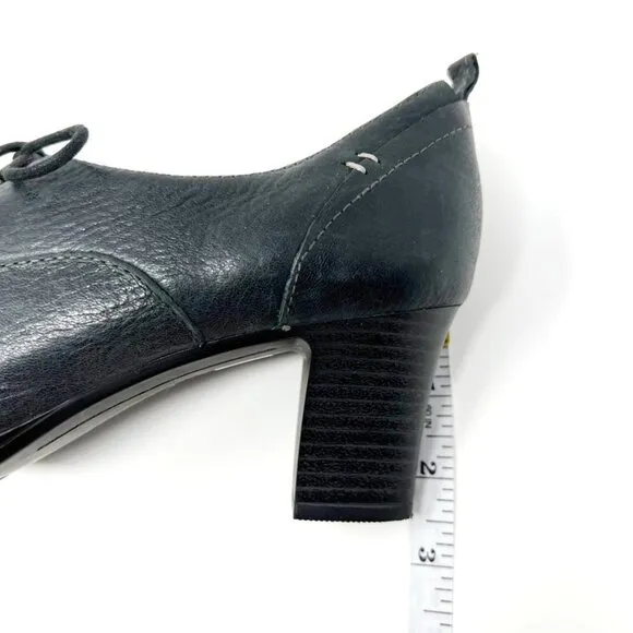 Earth Pannikin Leather Heeled Oxfords. Tassel Laces. Black. Size 8.5