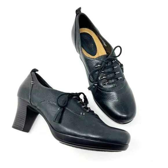 Earth Pannikin Leather Heeled Oxfords. Tassel Laces. Black. Size 8.5