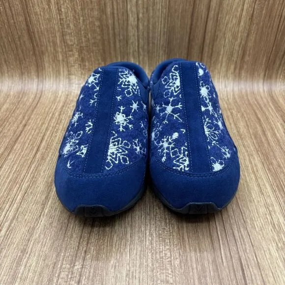 Easy Spirit Traveltime Clog Blue with White Snowflakes Women's Size 9WW