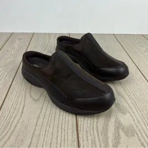 Easy Spirit Women's Traveltime Leather Clogs 12M Dark Brown $70