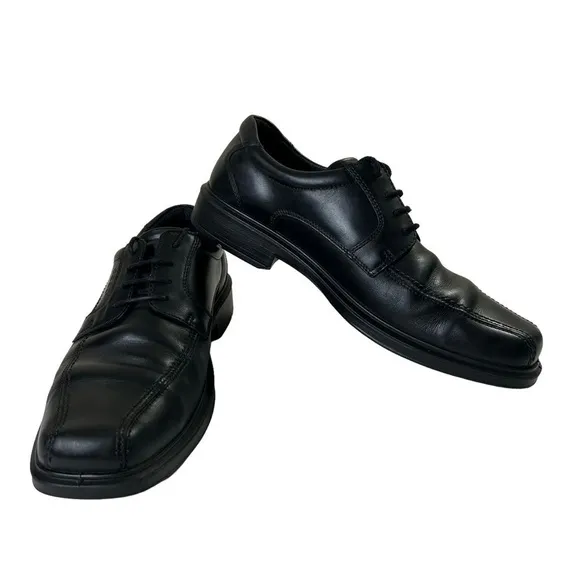Ecco Black Leather Oxfords