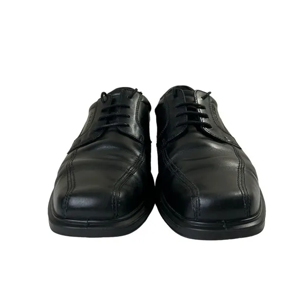 Ecco Black Leather Oxfords