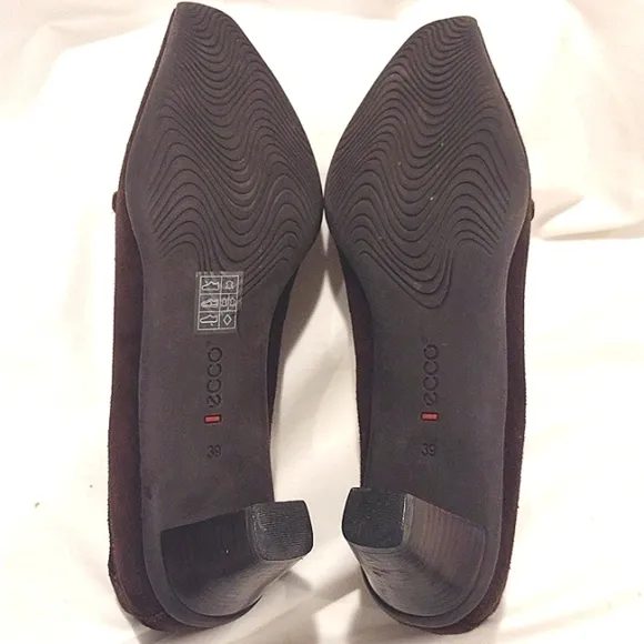 Ecco Womens EU 39 Shoe Brown Suede Pumps Comfort Kansas Buckle Career Work