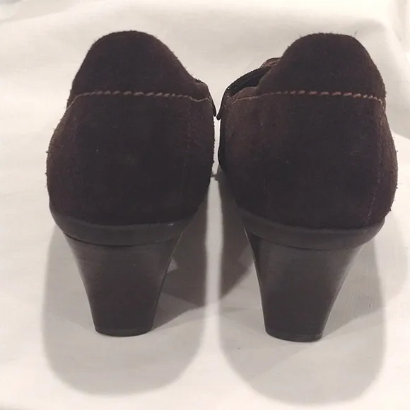 Ecco Womens EU 39 Shoe Brown Suede Pumps Comfort Kansas Buckle Career Work