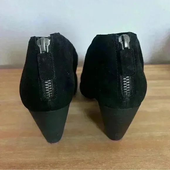 EILEEN FISHER Mary Knotted Black Suede Cutout Kitten Heel Pumps - US 7.5