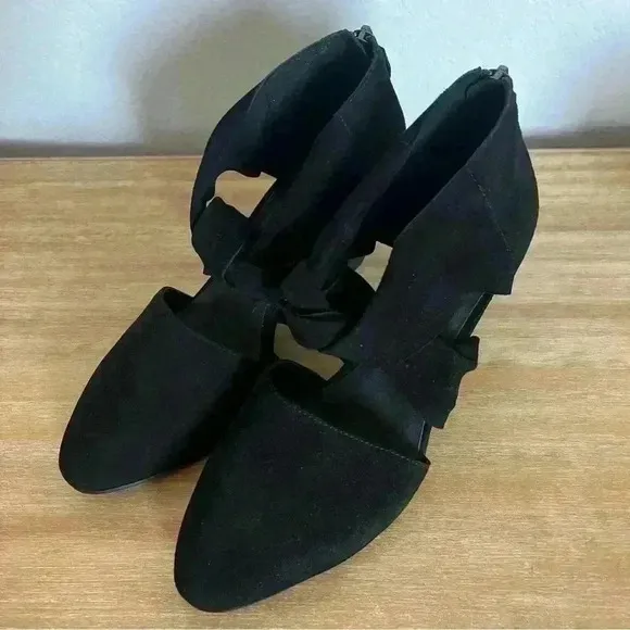 EILEEN FISHER Mary Knotted Black Suede Cutout Kitten Heel Pumps - US 7.5