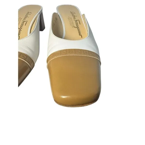Elegant Salvatore Ferragamo Closed Toe Block Heel Mules Size 7 AAAA- Beige White