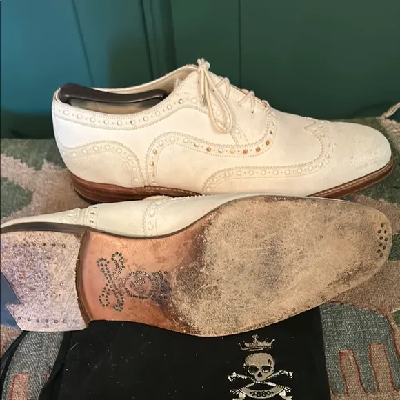 Elegant White Wingtip Oxford Dress Shoes