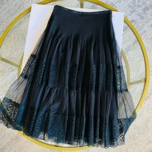 Elie Tahari black lace overlay skirt, Sz. 4