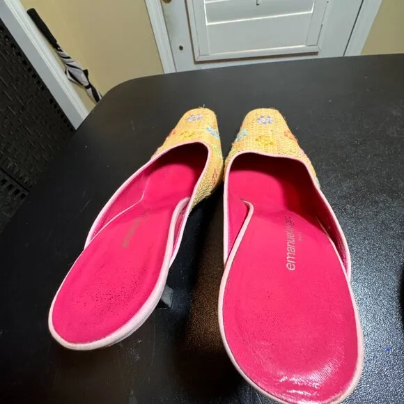 Emanuel Ungaro Paris size 9N floral raffia mules slipon