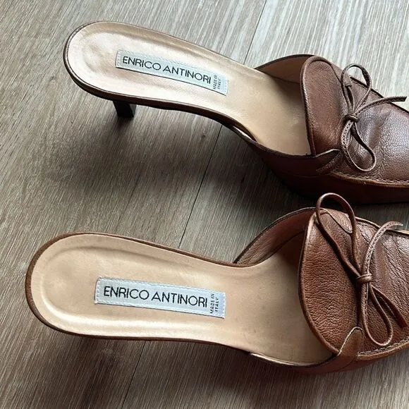 Enrico Antinori • Italian leather pointed mules