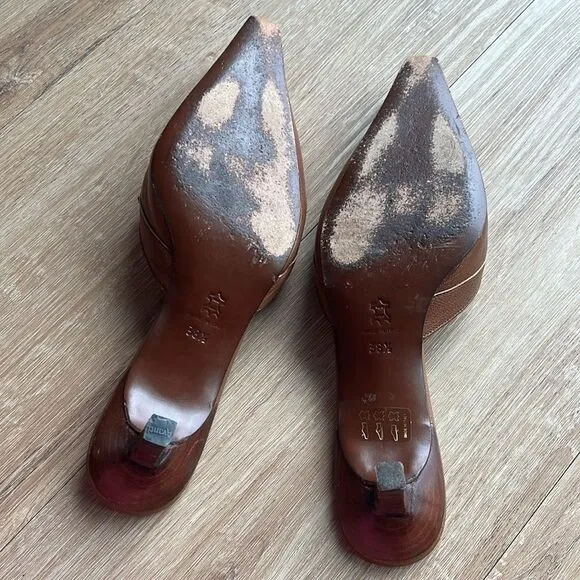 Enrico Antinori • Italian leather pointed mules