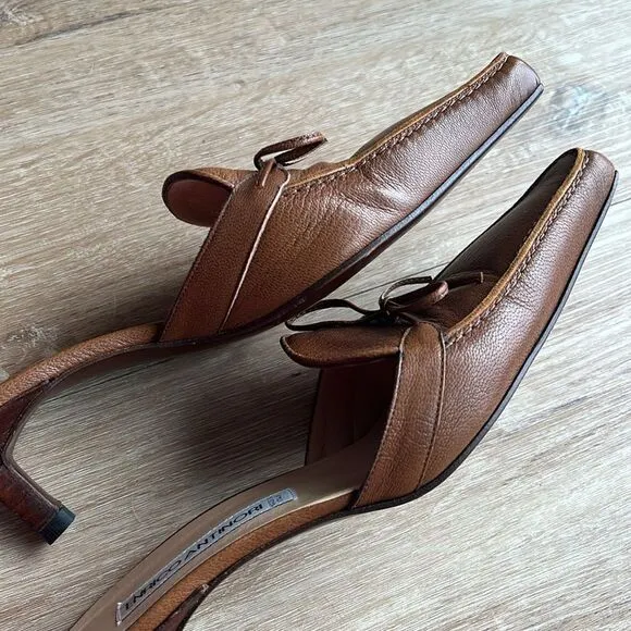 Enrico Antinori • Italian leather pointed mules