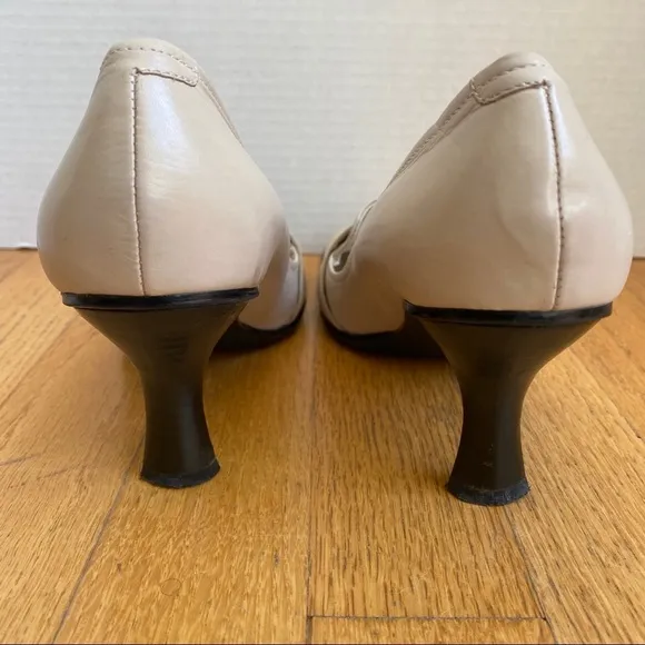 Enzo Angiolini || EA Flexo; Toe Buckle; Leather Kitten Heels; Size 6 1/2M