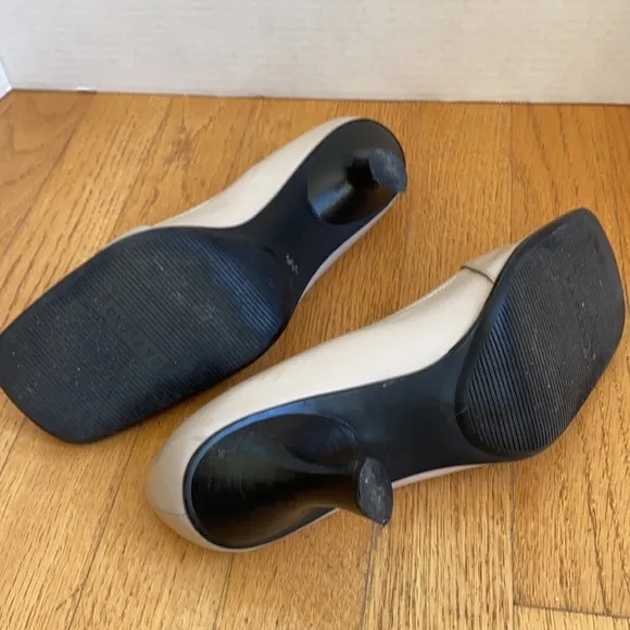 Enzo Angiolini || EA Flexo; Toe Buckle; Leather Kitten Heels; Size 6 1/2M