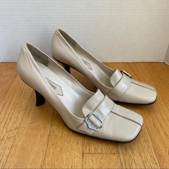 Enzo Angiolini || EA Flexo; Toe Buckle; Leather Kitten Heels; Size 6 1/2M