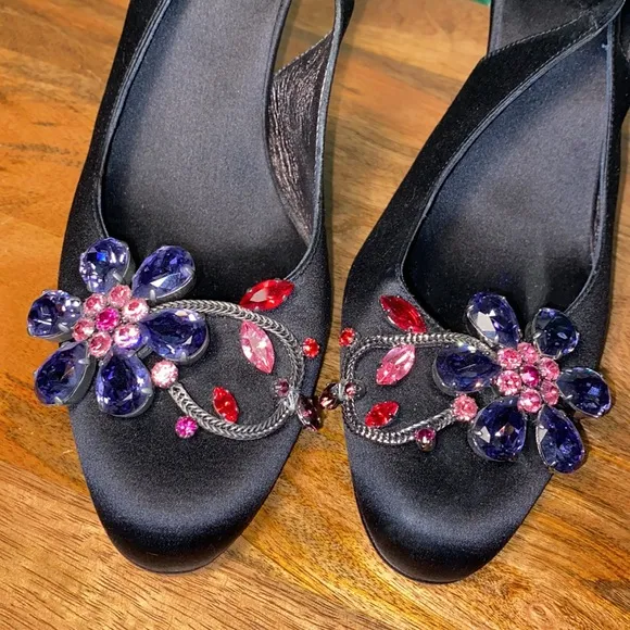 ESCADA Black Silk Rhinestone Slingback Heels Women’s 37/6.5 Italy