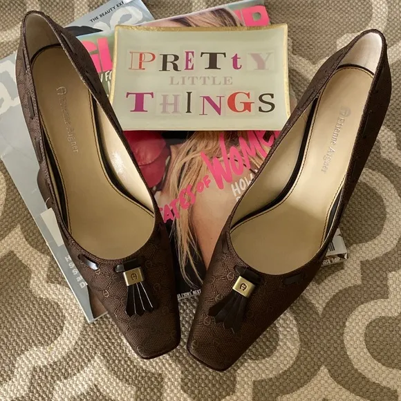 “Etienne Aigner” brown logo kitten heels; size 8