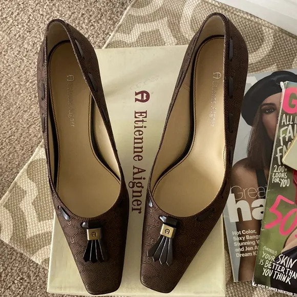 “Etienne Aigner” brown logo kitten heels; size 8
