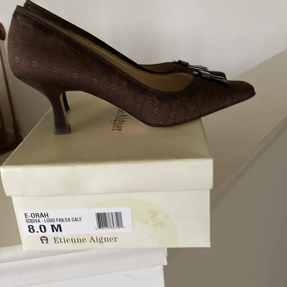 “Etienne Aigner” brown logo kitten heels; size 8