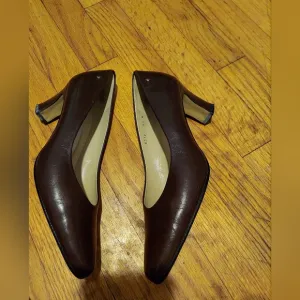 Etienne Aigner Heels Shoes 8.5M Brown Leather Taylor Slip On Vintage Grannycore
