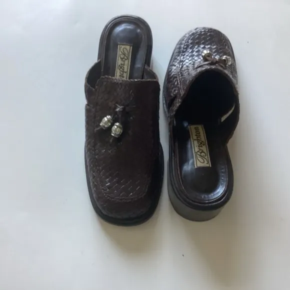 EUC Brighton Weaved  Mules Size 7.5