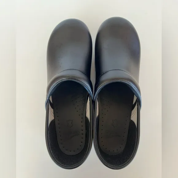 EUC Dansko Women's Professional Clog Black Cabrio Clog, sz 9.5