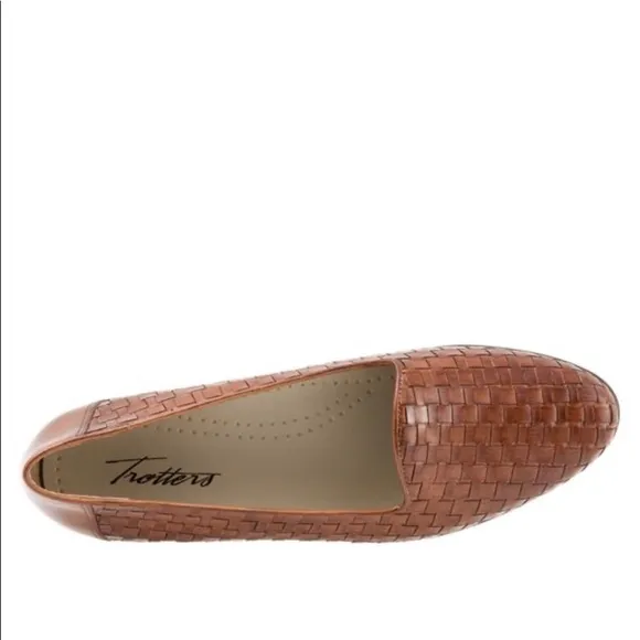 EUC Women’s Trotters Liz Slip Ons Size 7.5