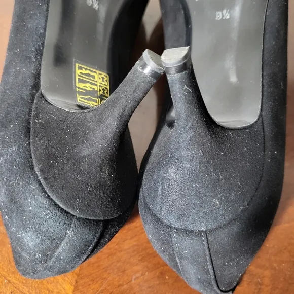 Everlane Black Editor Kitten Heels Size 9.5 Italian made