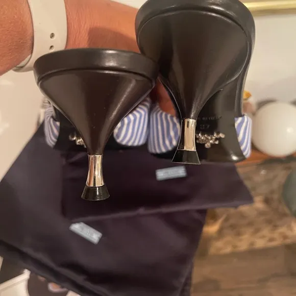 ❤️Final Price❤️Prada Pointed LogoToe Mule Sandal Heel Calzature Donna