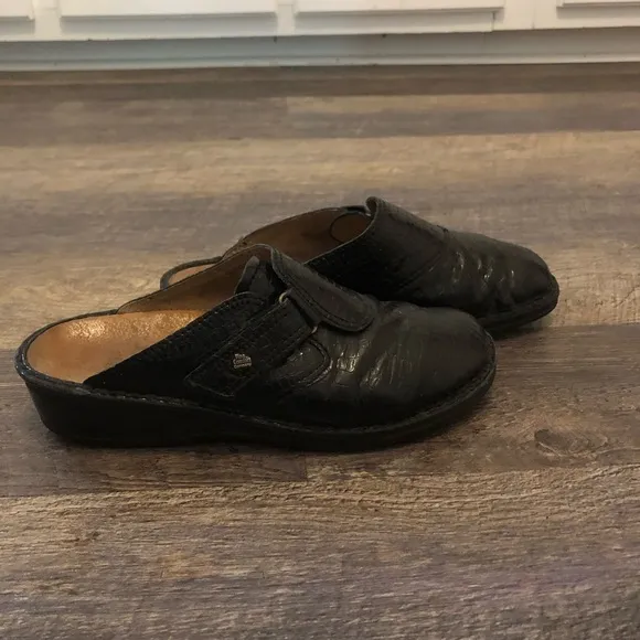 Finn comfort made in Germany leather clogs size 40 (9.5-10 US)
